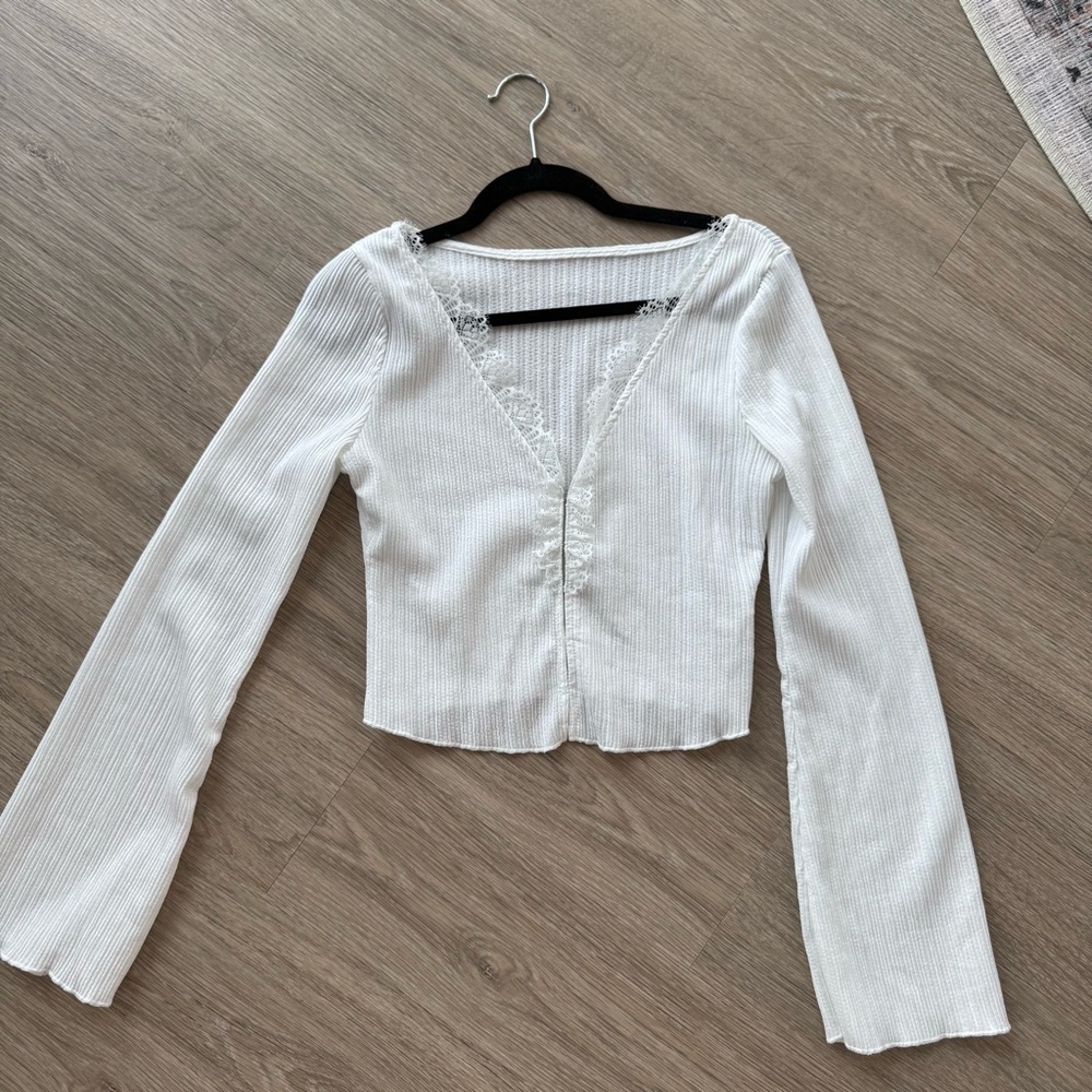 Commense lace detail long sleeve top cropped fit